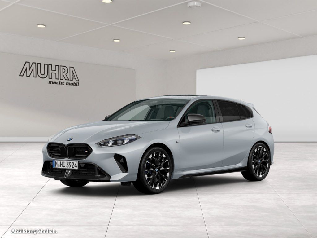 BMW M135 xDrive M Sport 19" AHK Pano Massage H/K