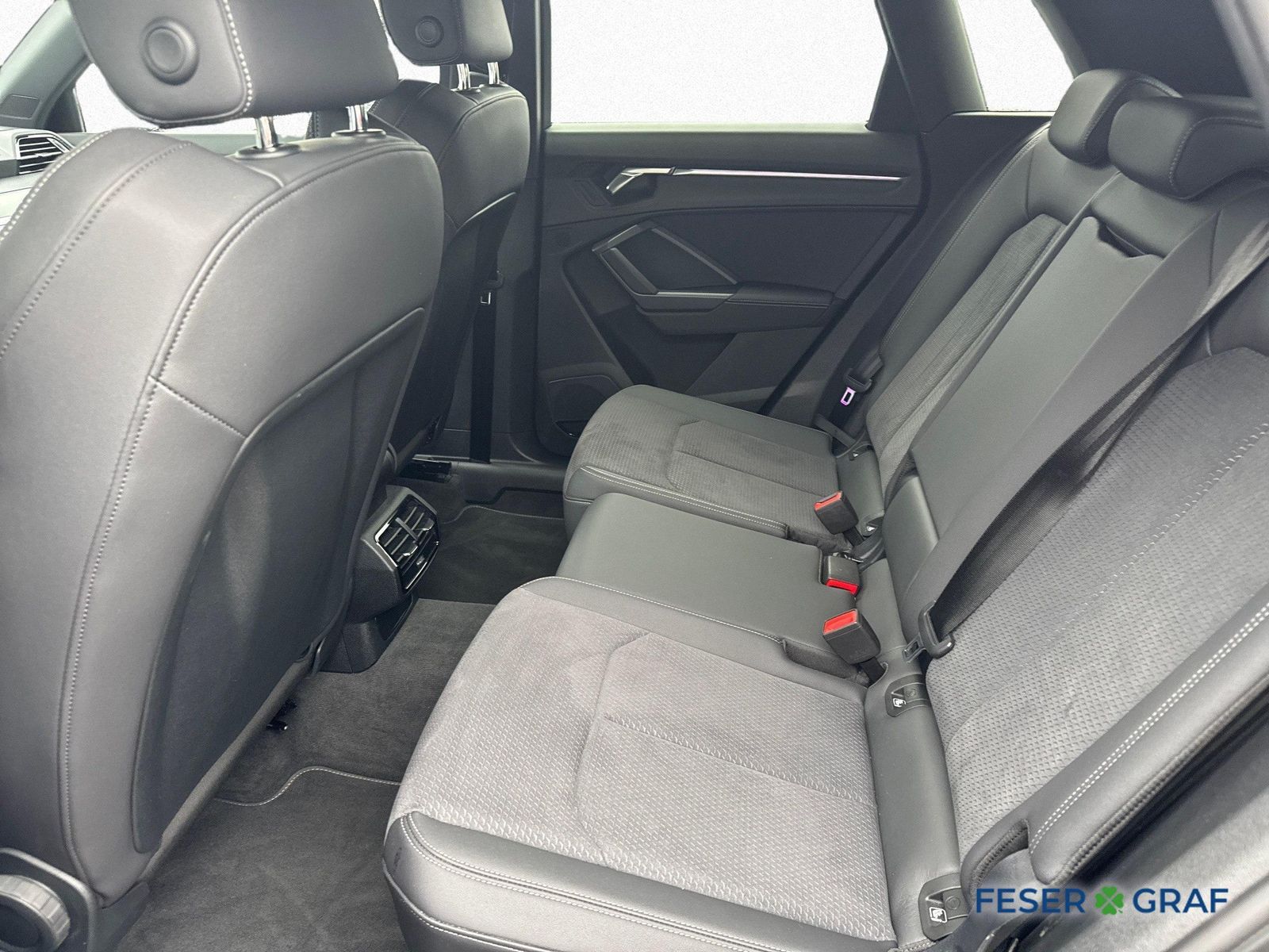 Audi Q3 45 TFSI quattro S line - Samsaru's Car Outlet