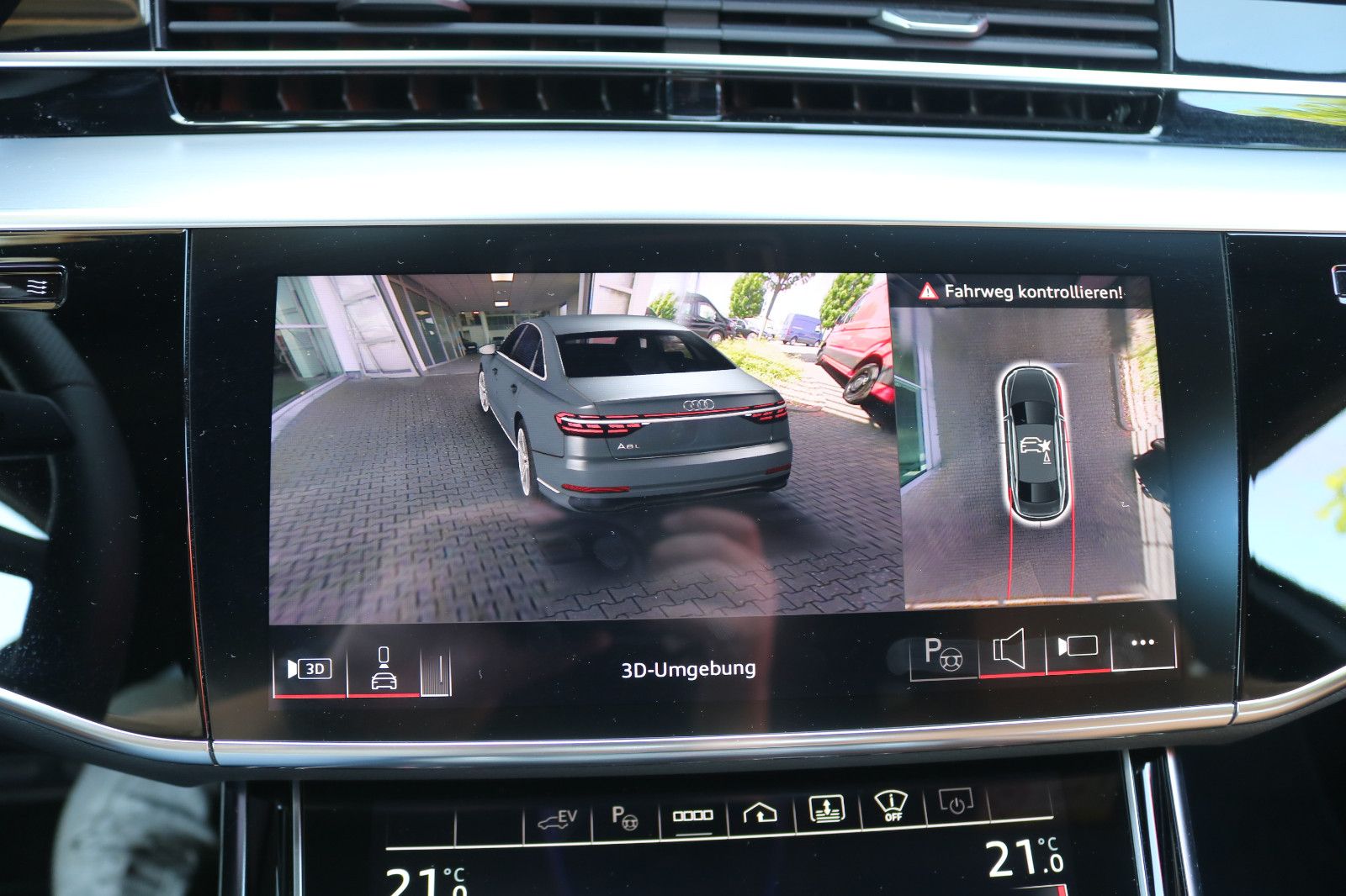 Audi A8 L 60 TFSI e Lang S line - Samsaru's Car Outlet