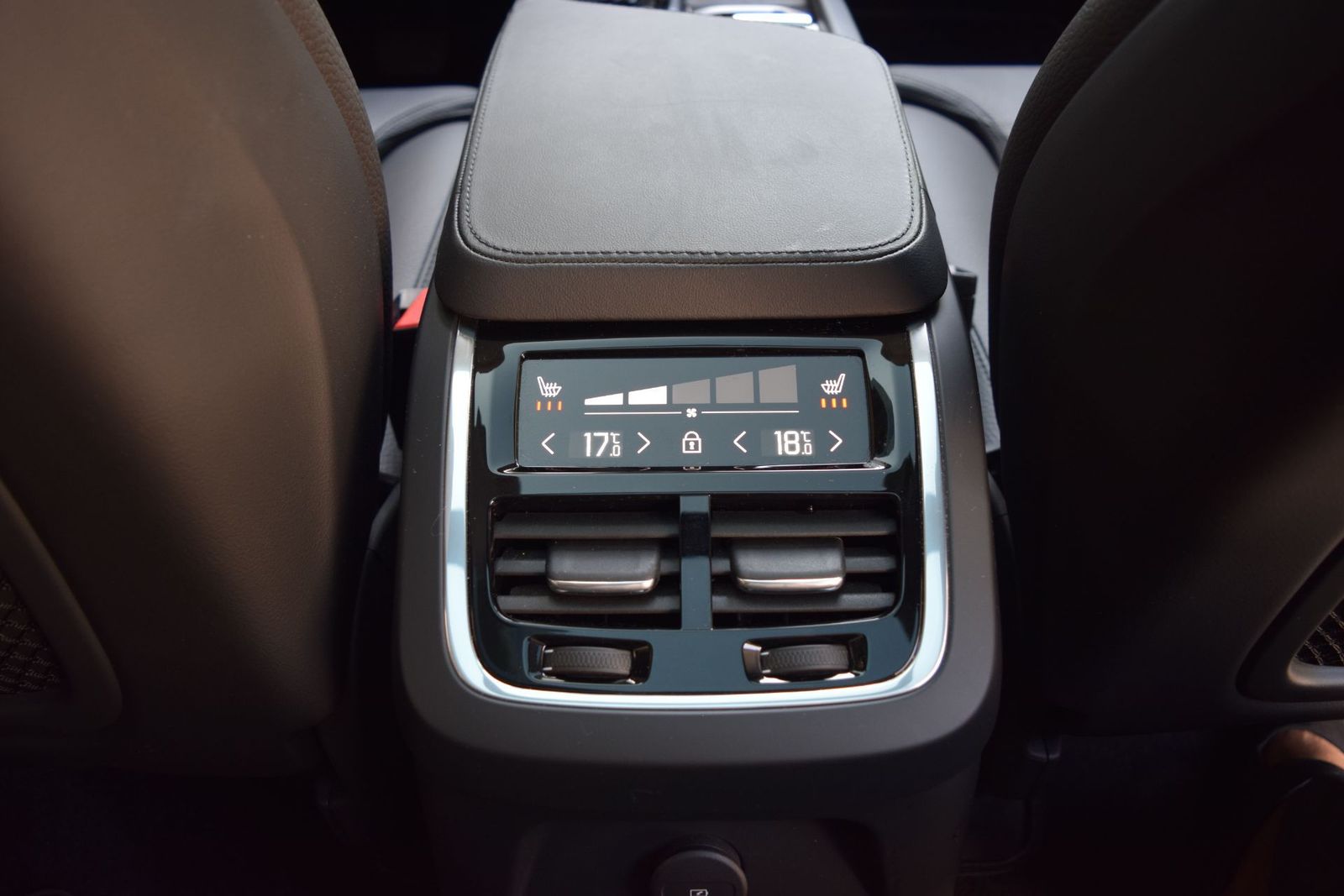 Volvo XC90 T8 AWD Plus - Samsaru's Car Outlet