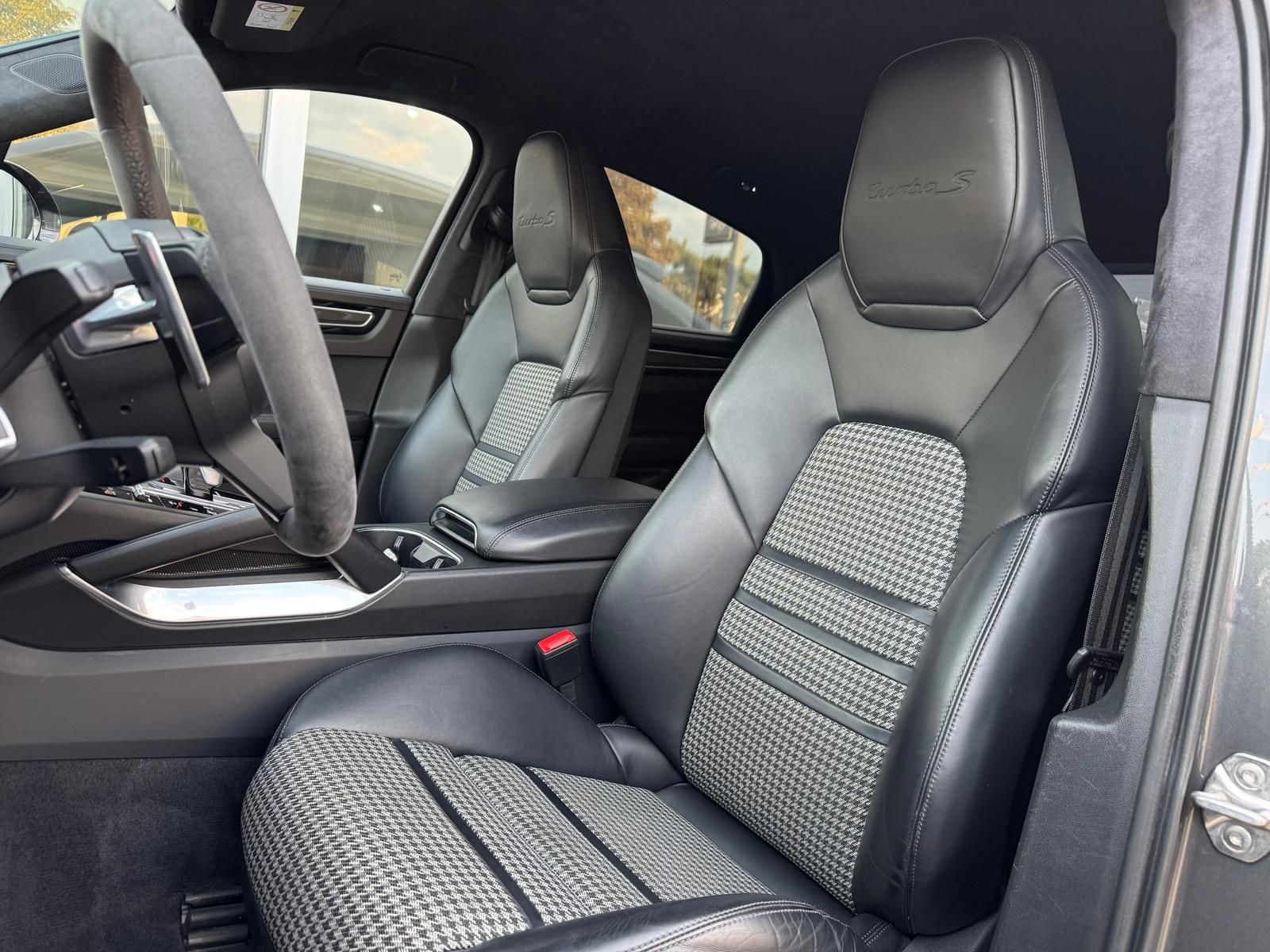 Porsche Cayenne Coupe Turbo S E-Hybrid*MATRIX*BURMESTER*