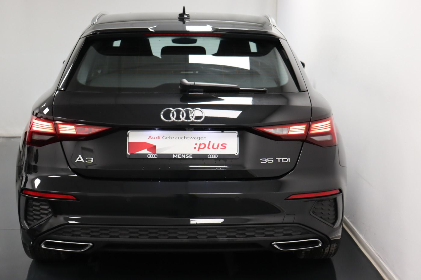 Audi A3 Sportback 35 TDI S tronic S line - Samsaru's Car Outlet