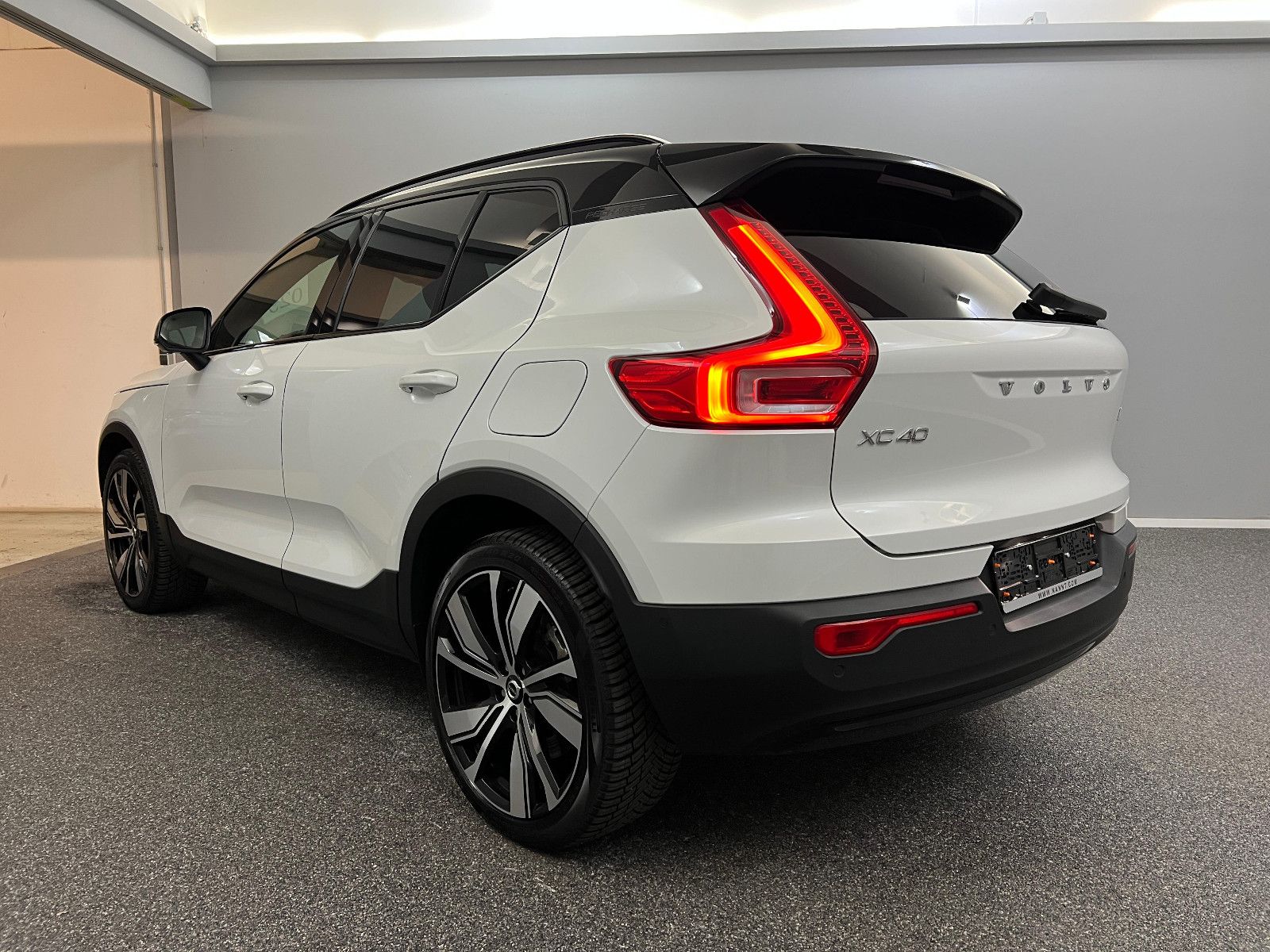 Volvo XC 40 Recharge Pro 360*PANO*MEMO*H&K*INTI-LIGHT