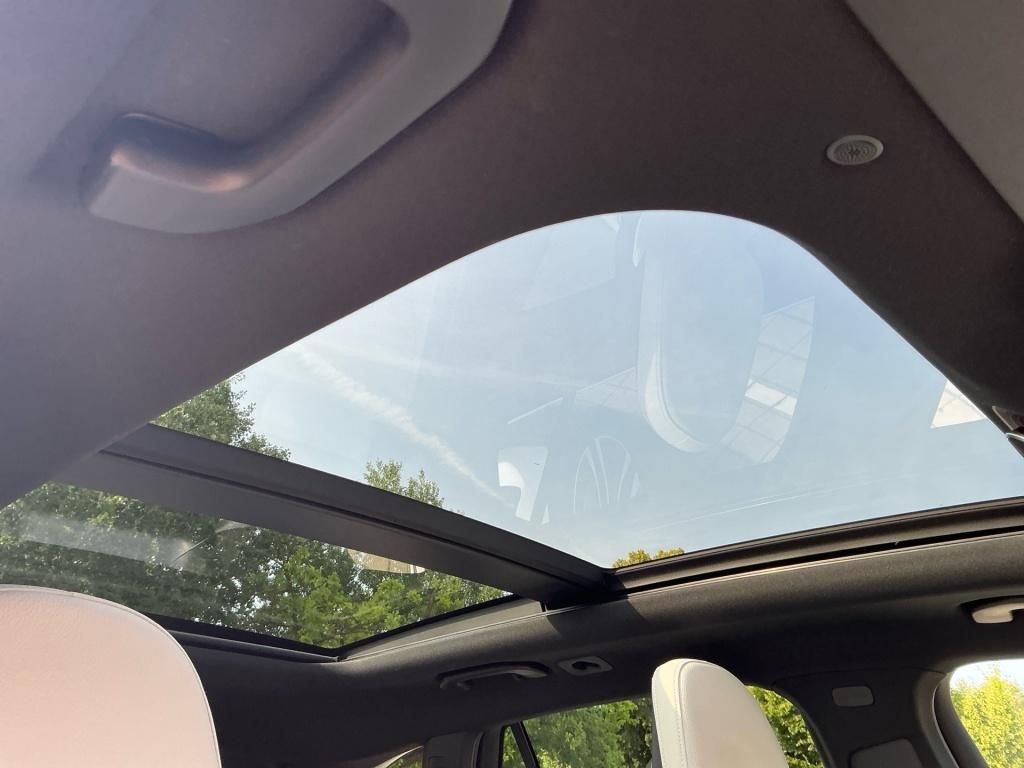 Mercedes-Benz GLC 300 de 4M AMG HUD AHK Panorama 360° Distro.