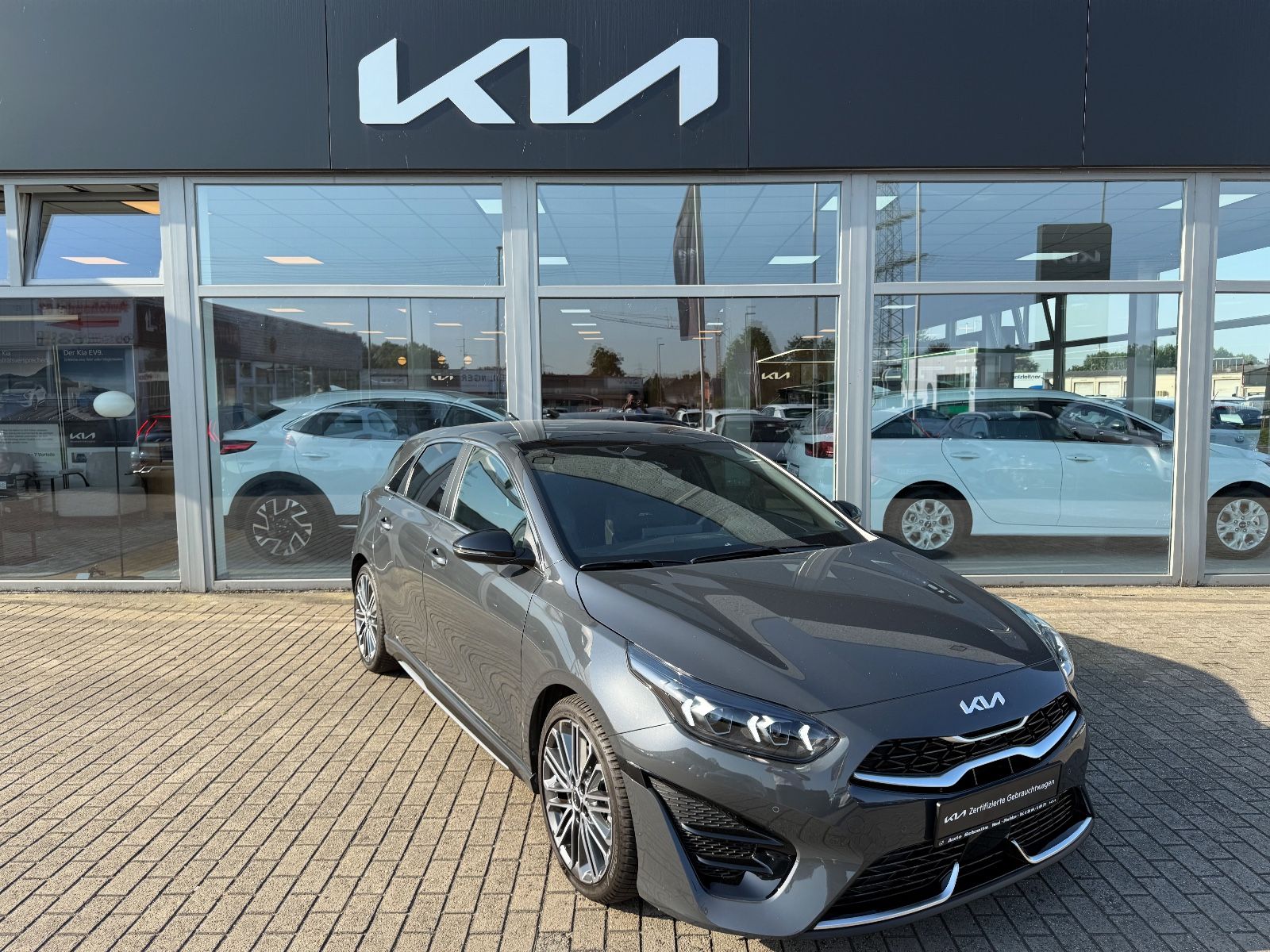 Kia Ceed 1.5T GT - Samsaru's Car Outlet