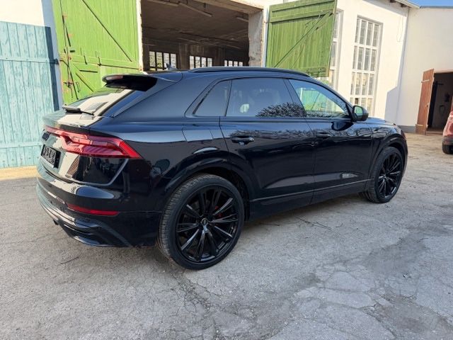 Audi Q8 60 TFSI e quattro S-Line*Carbon Paket*Panoram