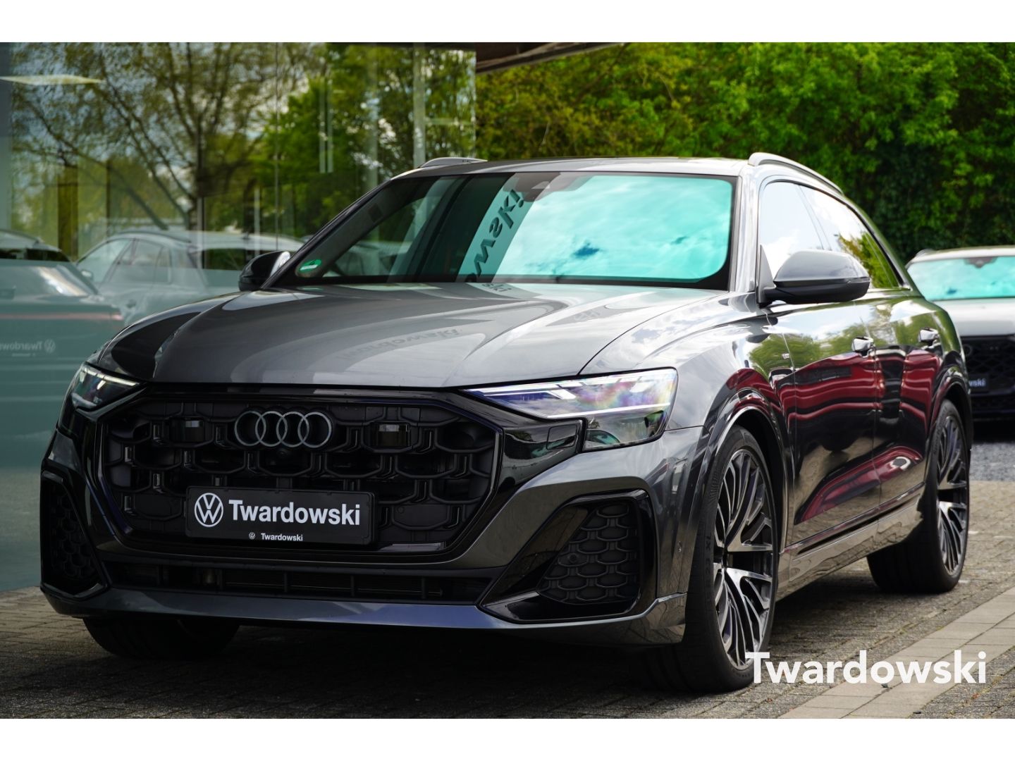 Audi Q8 S line Luftf. AHK PANO Matrix HUD B&O Allr.le