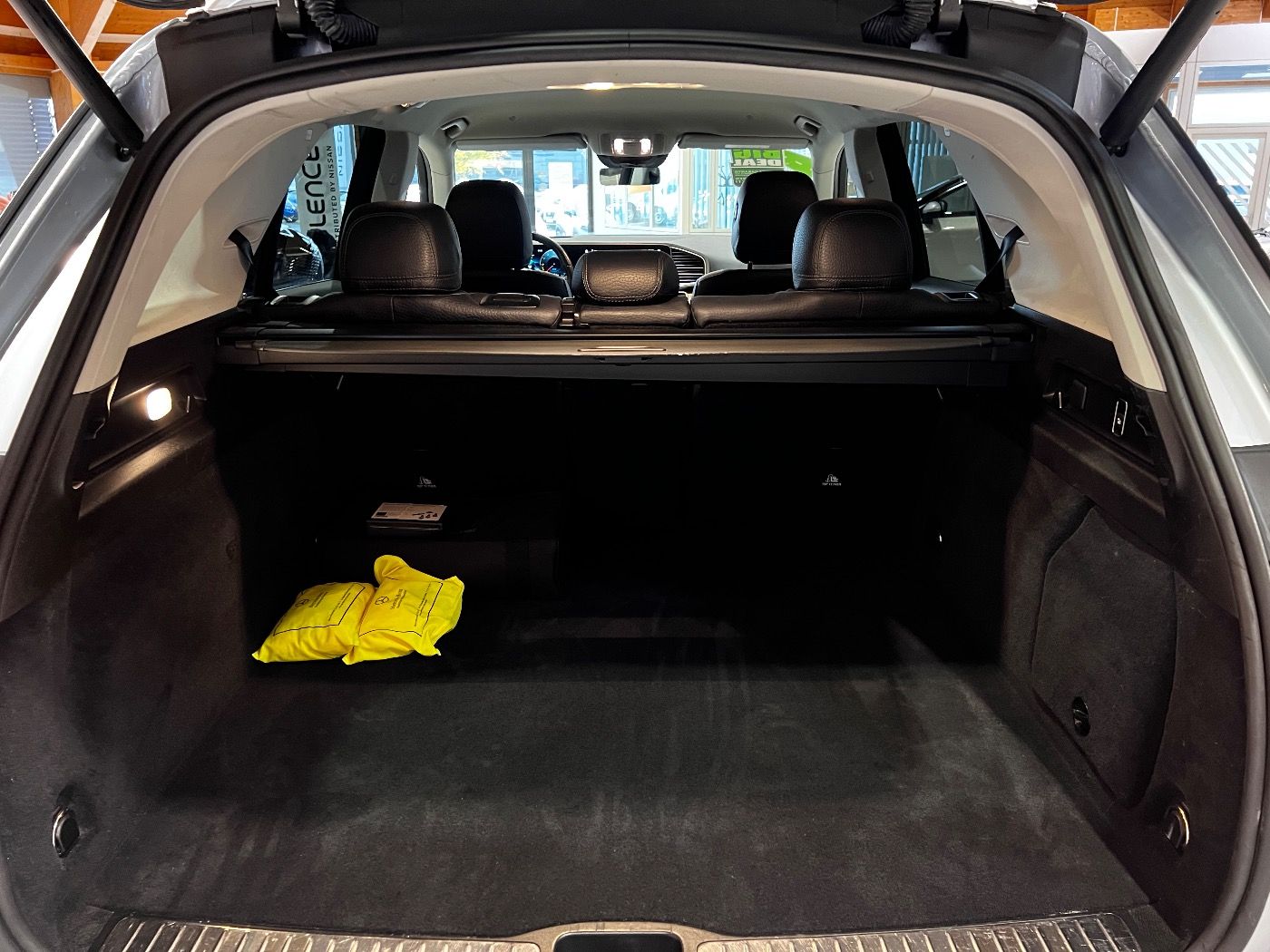 Mercedes-Benz GLE 350 de 4Matic ACC+AHK+LED+Navi+SHZ+Kam+SR&WR