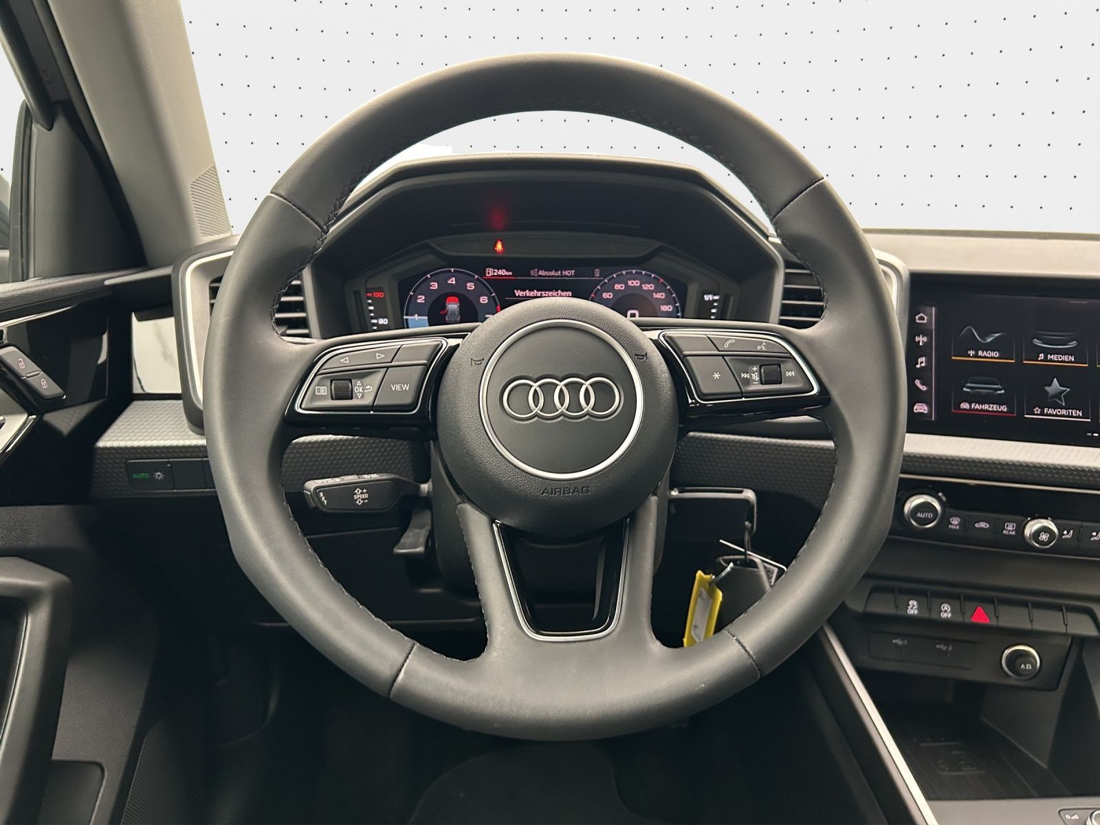 Audi A1 Sportback Advanced 25 TFSI - Samsaru's Car Outlet