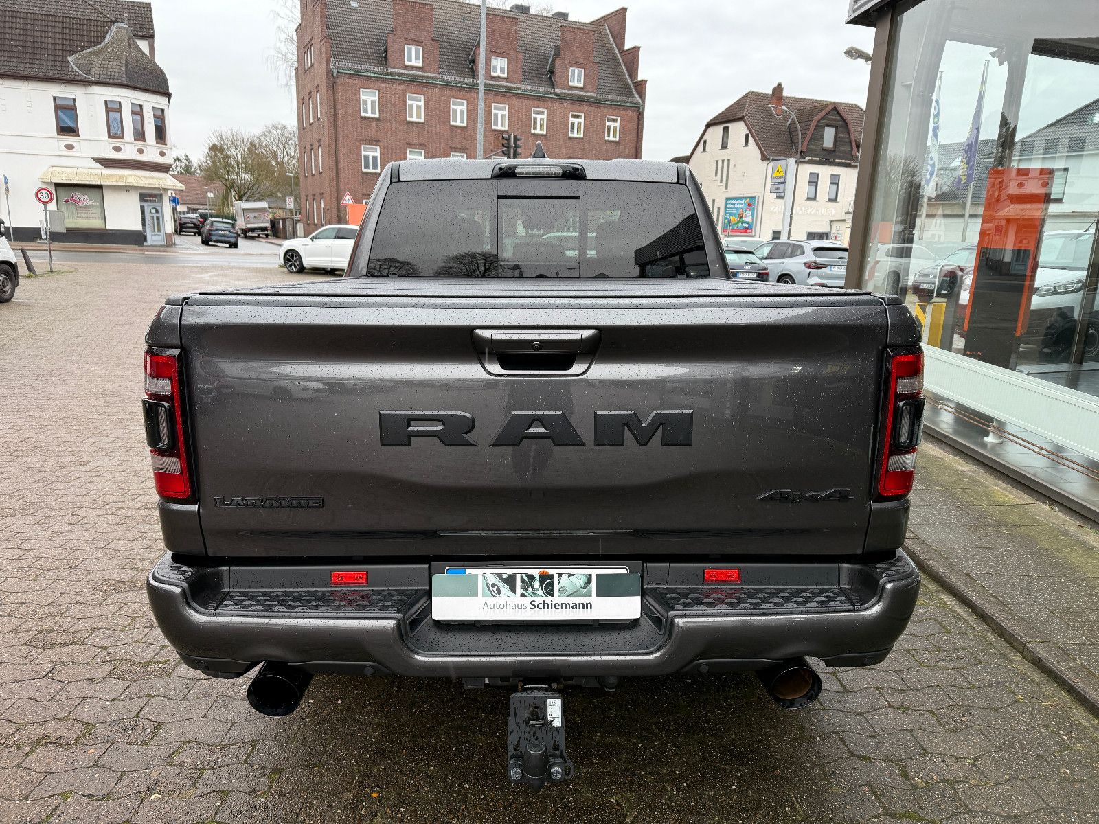Dodge RAM Crew Cab LARAMIE NIGHT 22"/SPORTABGAS/360°