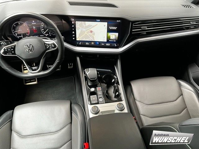 Volkswagen Touareg 4.0 V8 TDI R-Line - Samsaru's Car Outlet