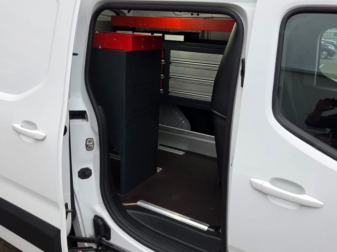 Peugeot Partner l1 1,5d - Samsaru's Car Outlet