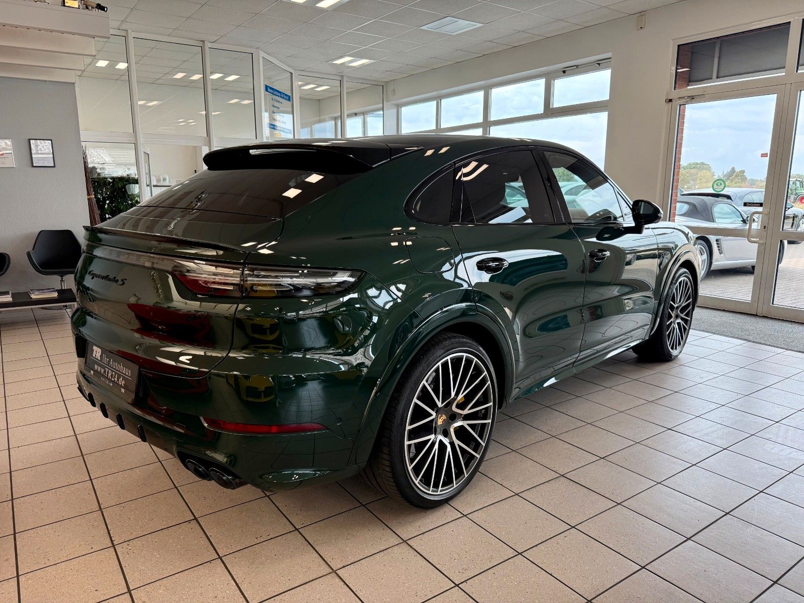 Porsche Cayenne Coupe Turbo S E-Hybrid APPROVED
