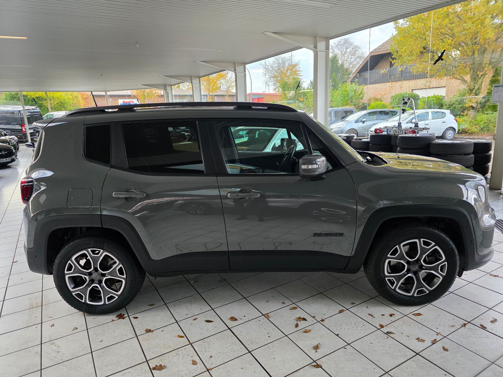Jeep Renegade S Plug-In-Hybrid 4xe mit AHK