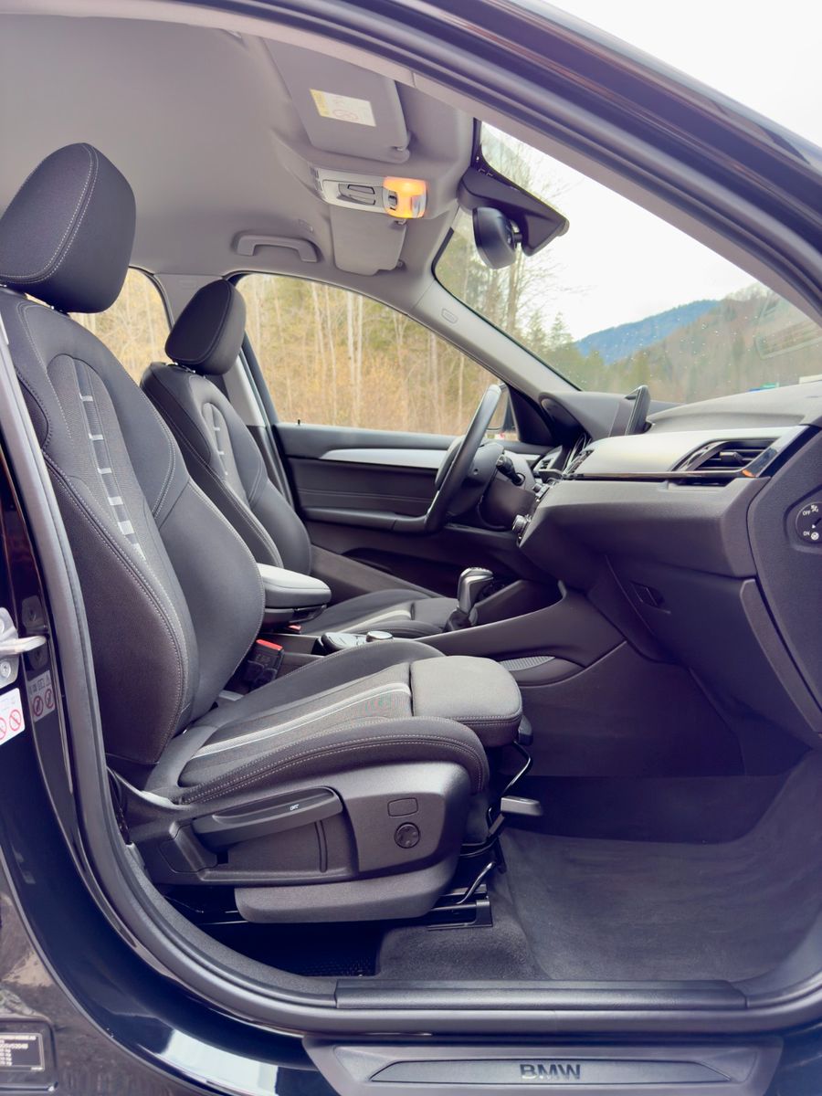 BMW X1 xDrive25e Business - Samsaru's Car Outlet
