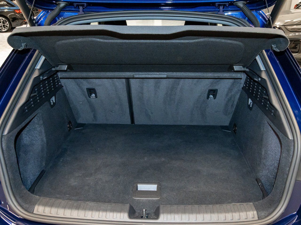 Audi A3 Sportback 30 TFSI S line AHK ACC Keyless virt