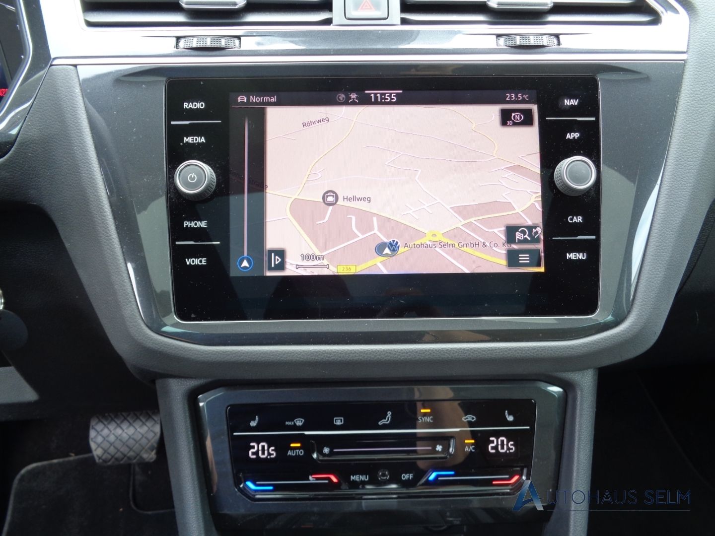 Volkswagen Tiguan Elegance 4Motion 2.0 TDI HUD AHK Panodach