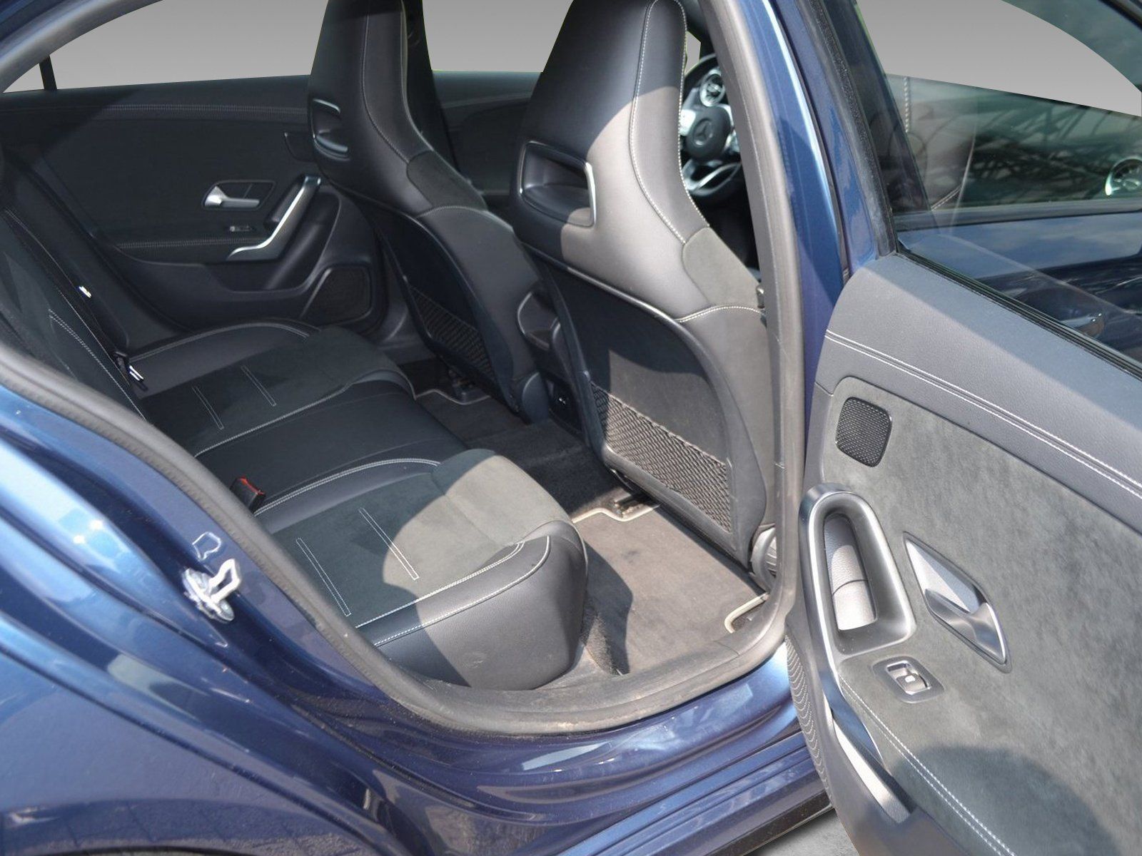 Mercedes-Benz e HYBR EDITION 2020 AMG - Samsaru's Car Outlet
