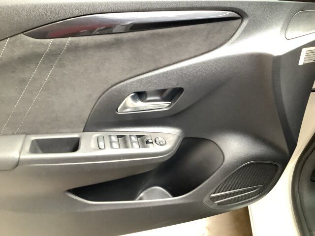 Opel Corsa F 1.2 Turbo Ultimate - Samsaru's Car Outlet