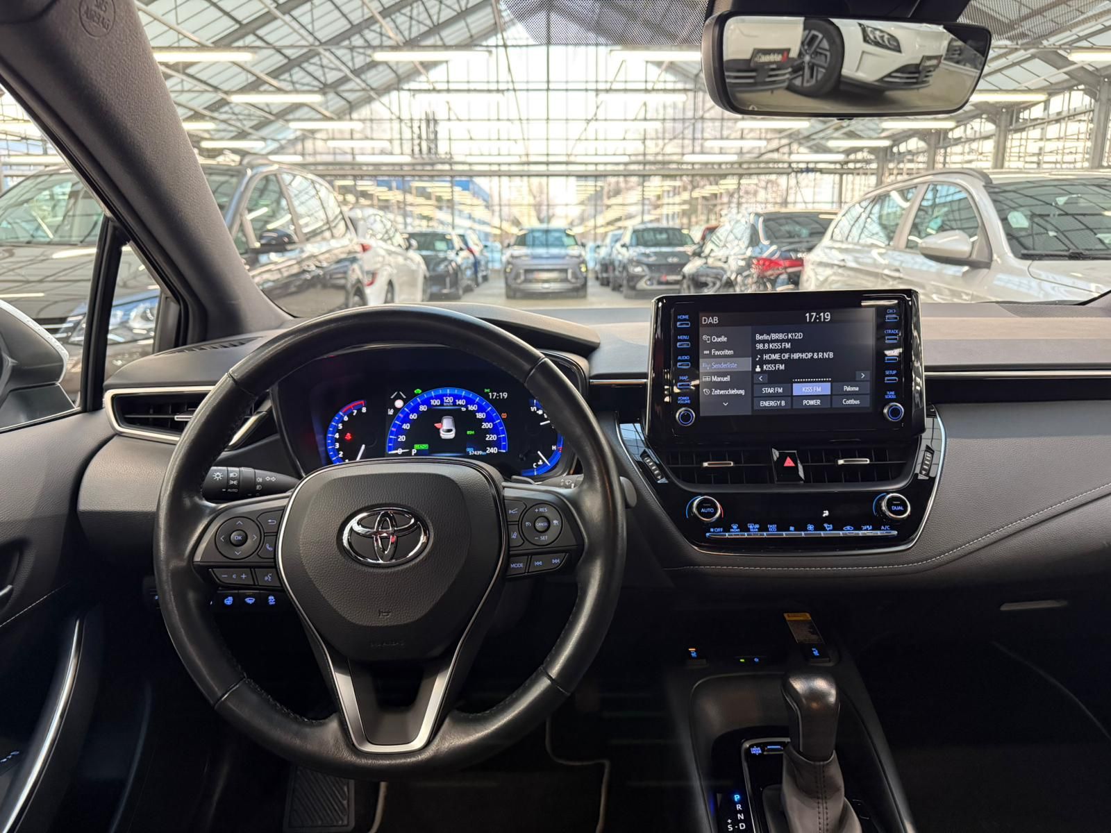 Toyota Corolla 2.0 Hybrid Team D LED|Navi|ParkPilot|ACC