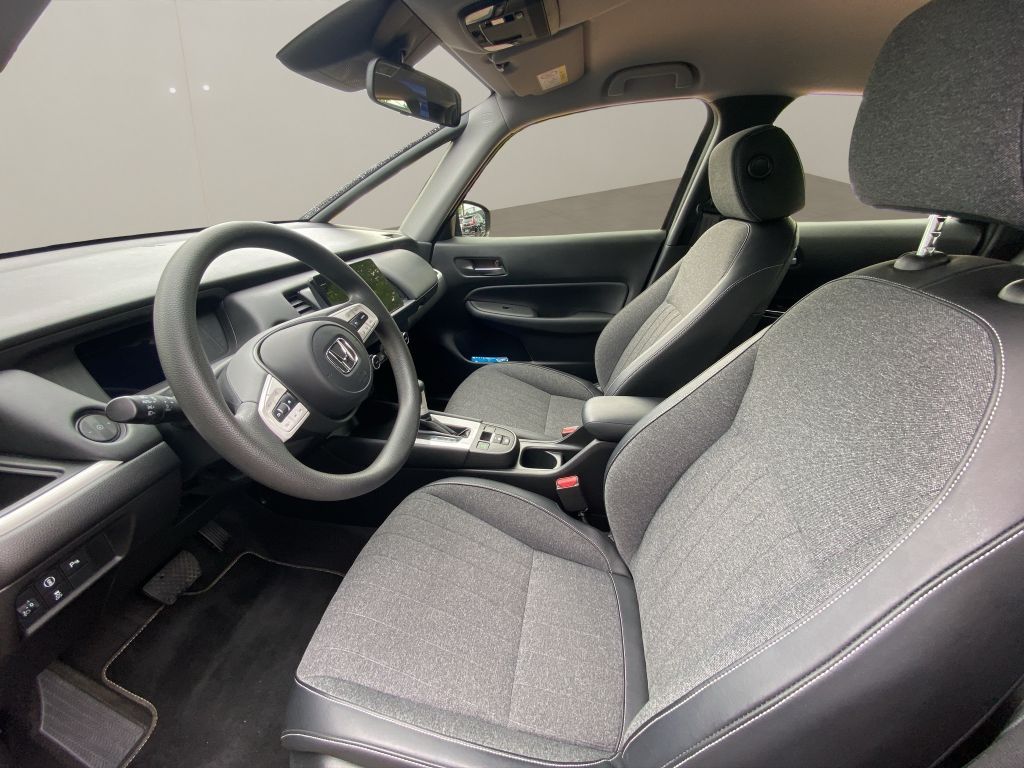Honda Jazz 1.5i-MMD e-CVT Elegance - Samsaru's Car Outlet