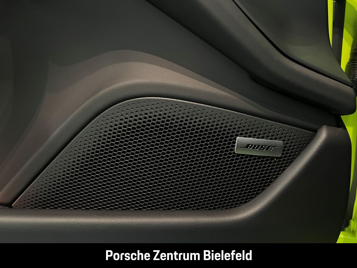 Porsche Taycan 4 Cross Turismo BOSE Performancebatterie+