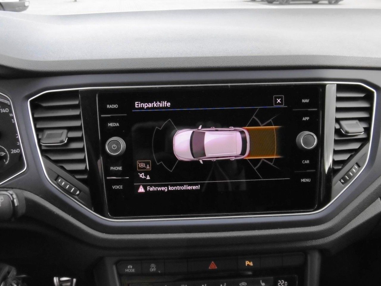 Volkswagen T-ROC 1.0 TSI United - Samsaru's Car Outlet