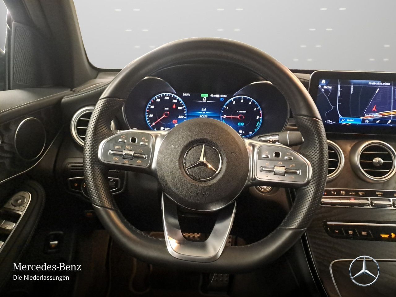 Mercedes-Benz GLC 300 de 4M AMG - Samsaru's Car Outlet