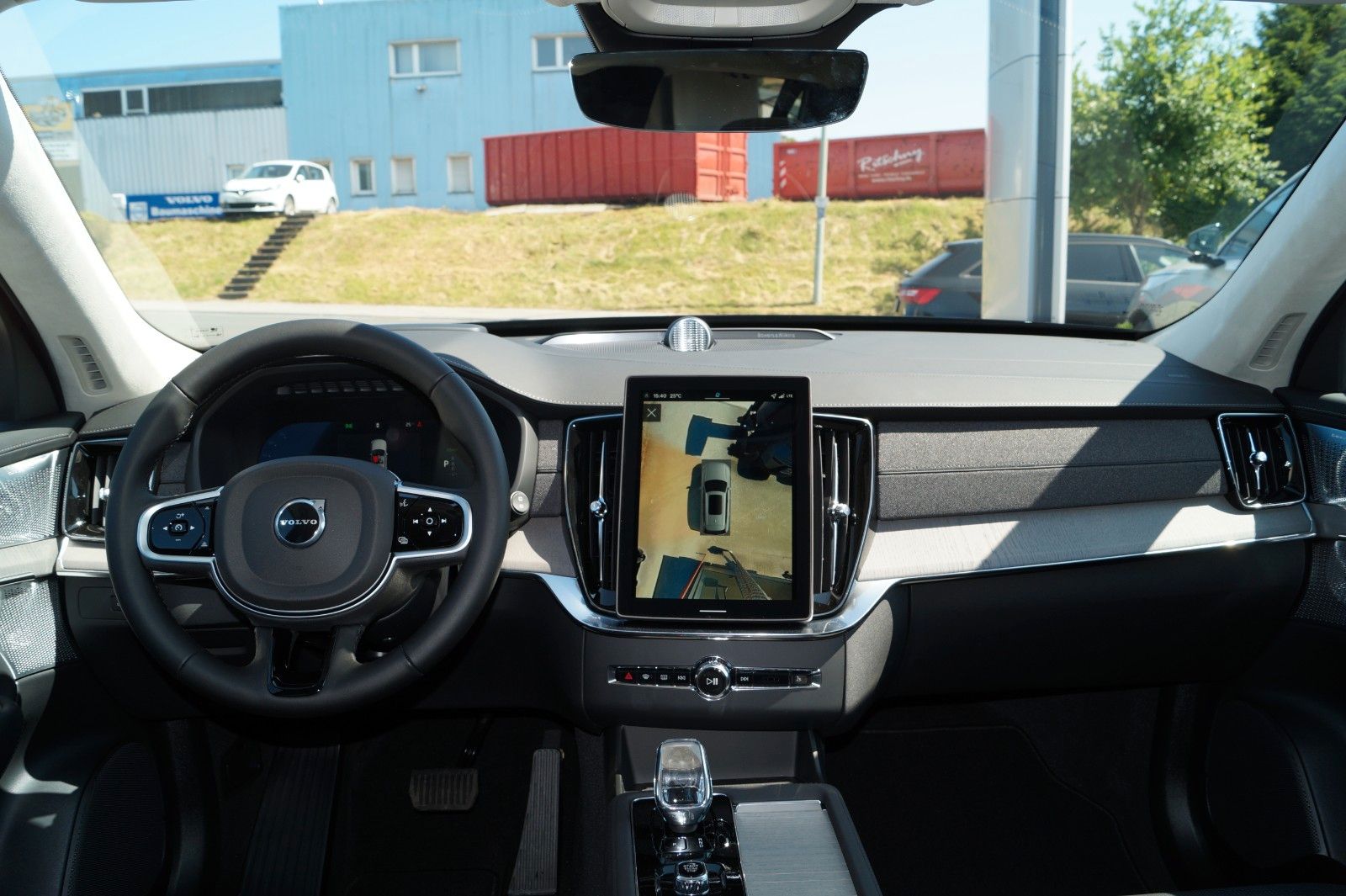 Volvo XC90 T8 AWD PlugIn Hybrid Ultra Dark 7-Sitze Aut