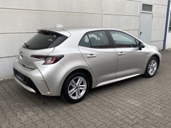Toyota Corolla 1.8 Hybrid e-CVT Dynamic Plus - Samsaru's Car Outlet