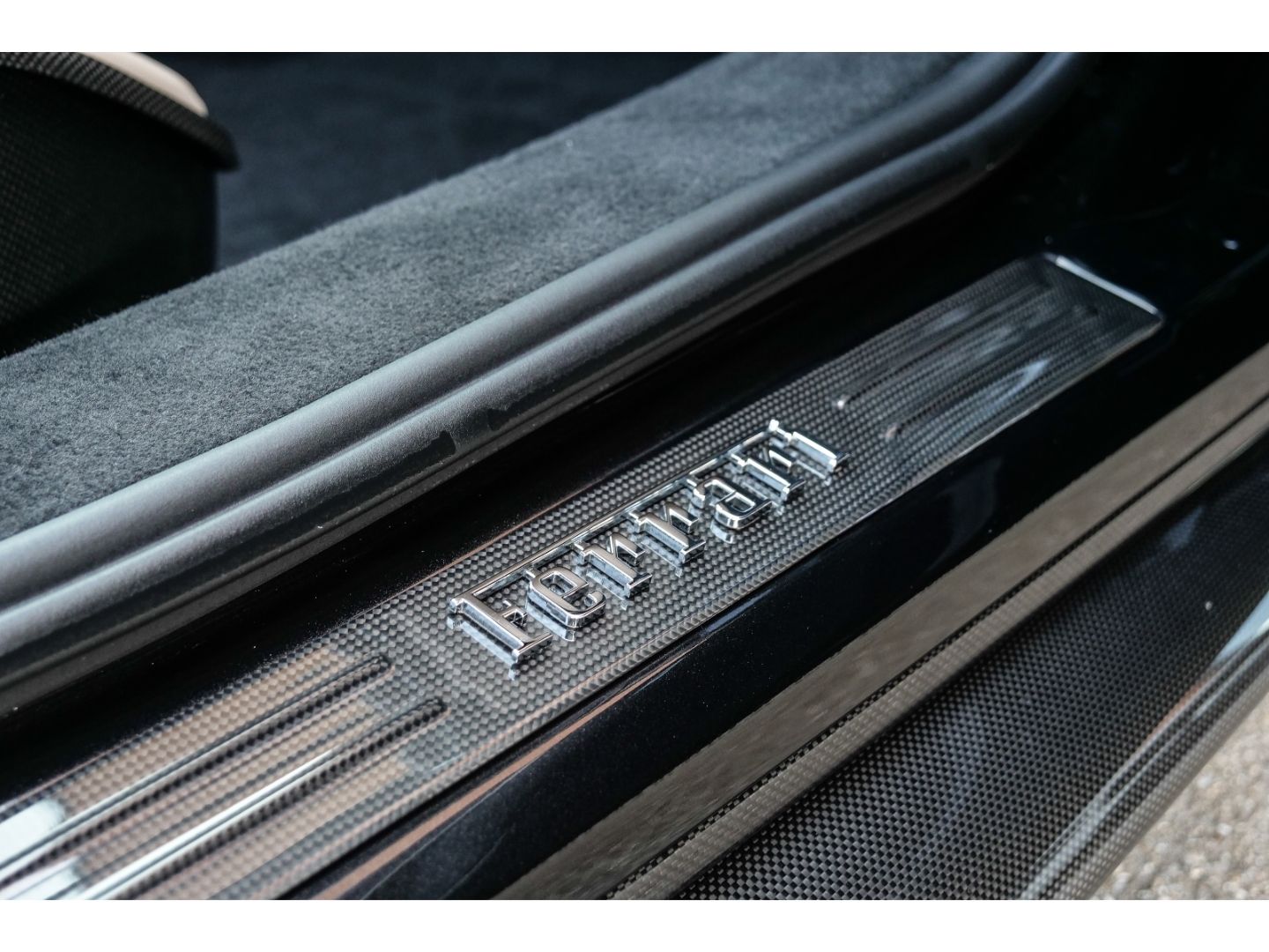 Ferrari 296 GTS - Samsaru's Car Outlet