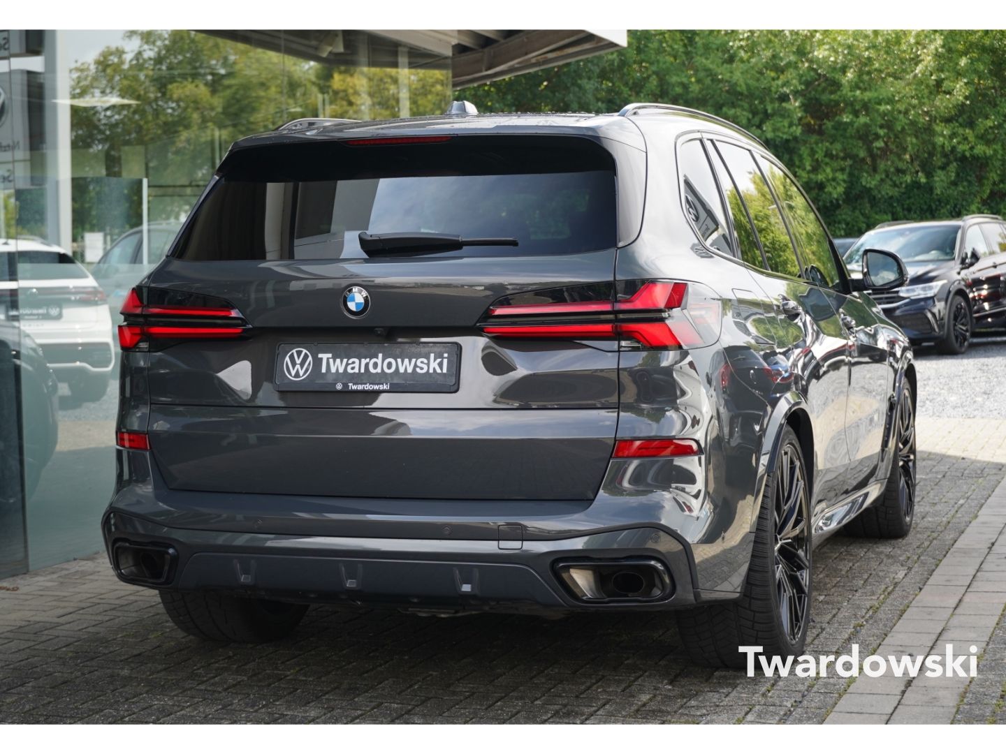 BMW X5 40d M Sport PANO HUD AHK Luft SOFT Massage