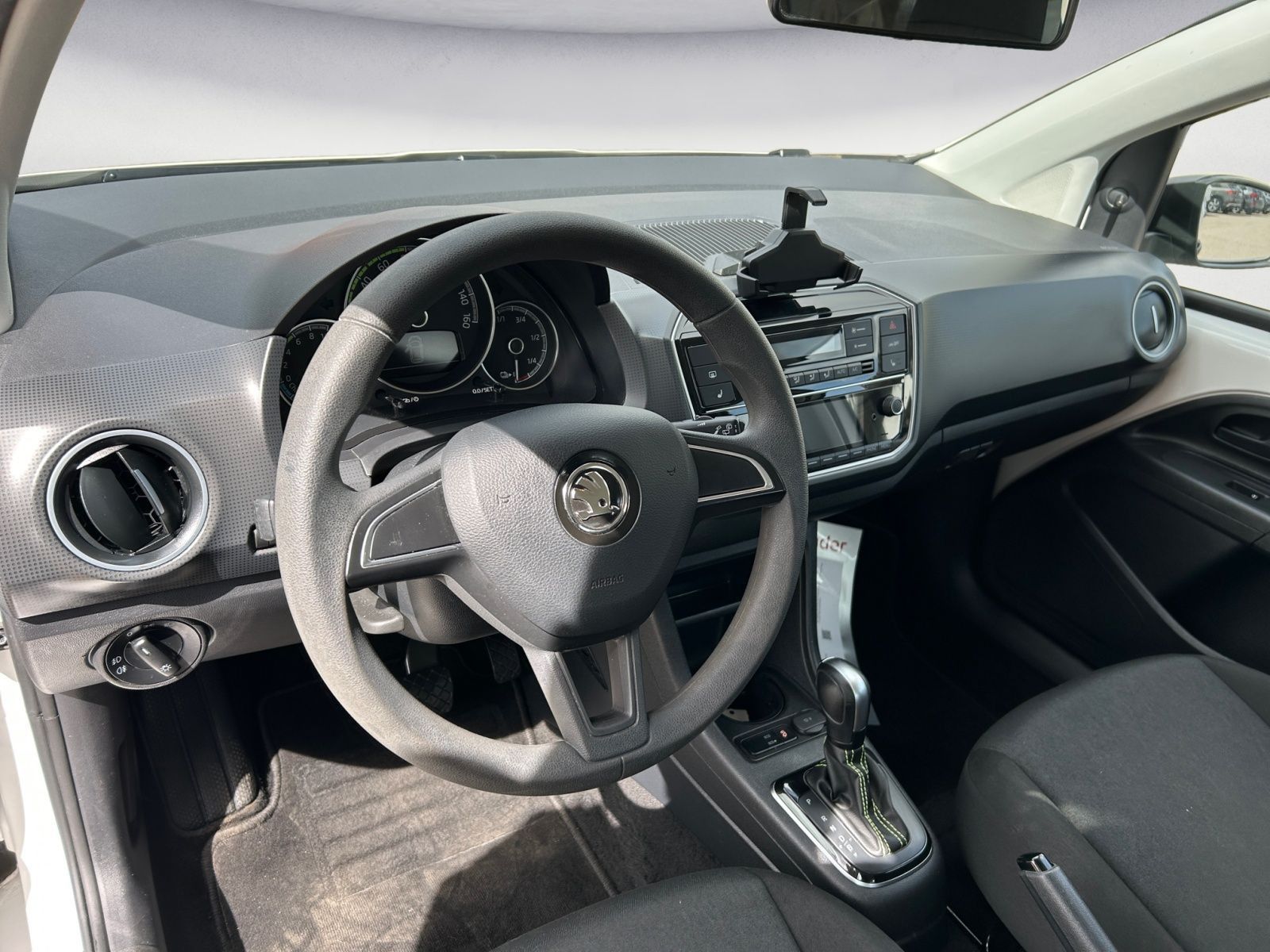 Skoda Citigo CITIGOe iV Ambition - Samsaru's Car Outlet