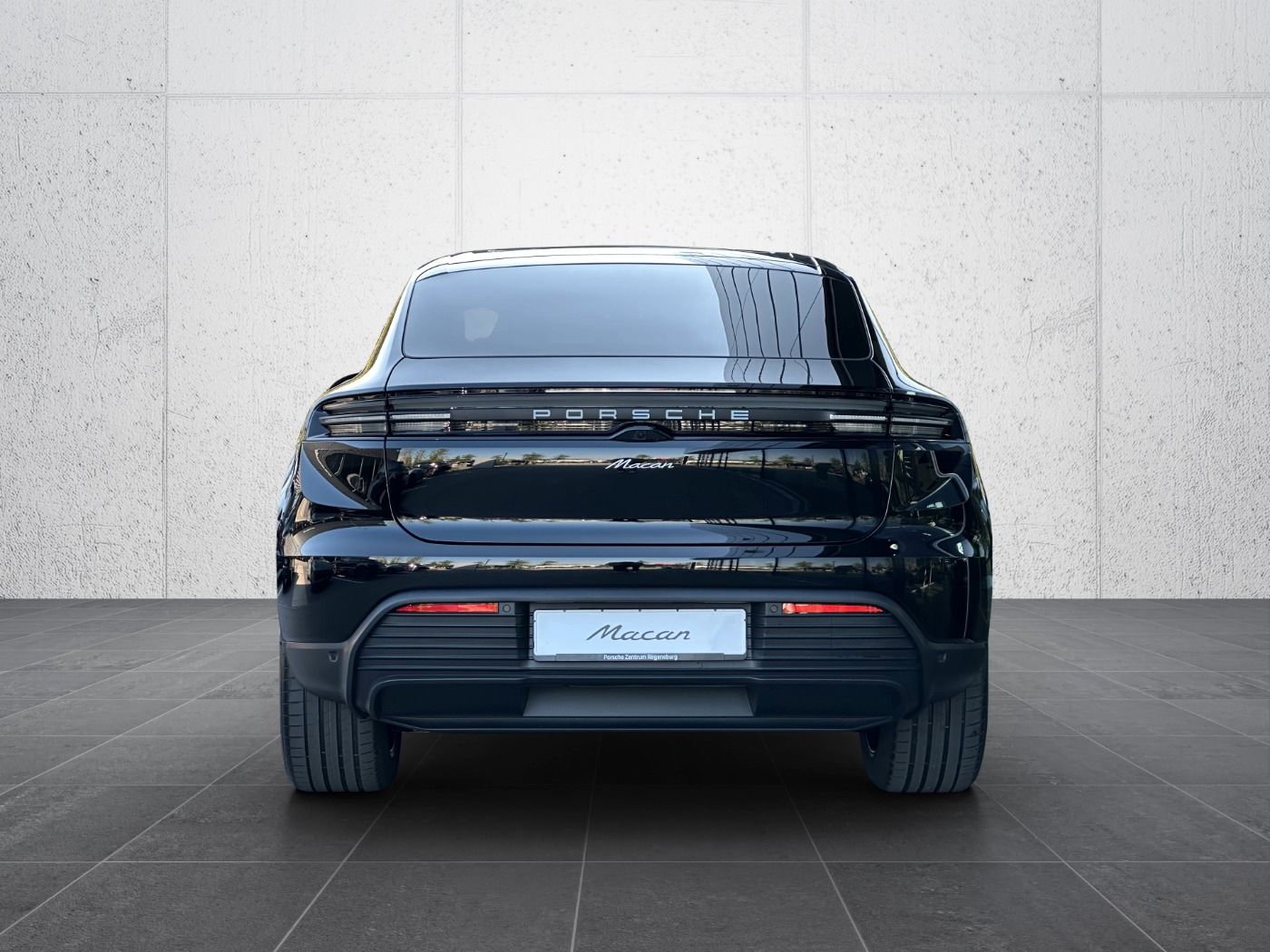 Porsche Macan - Samsaru's Car Outlet