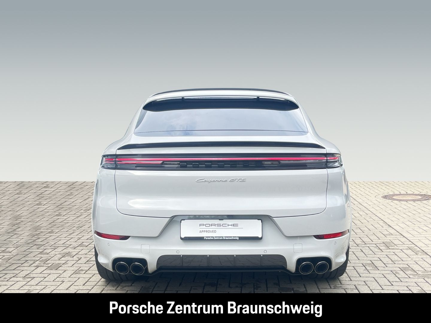 Porsche Cayenne GTS Coupe InnoDrive HA-Lenkung Head-Up