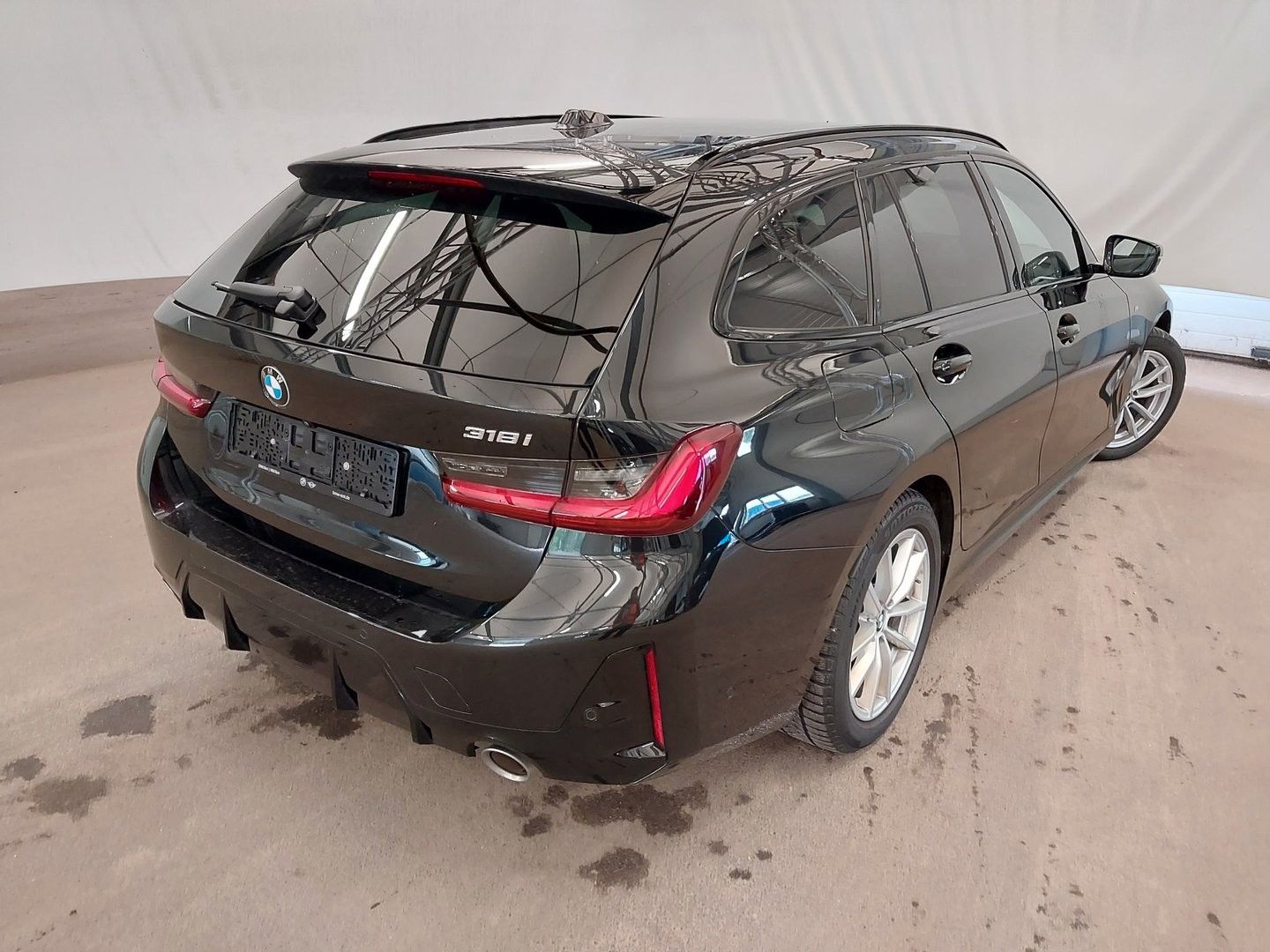 BMW 318i Touring M Sport ACC AHK 3ZK HuD IQ KZU HiFi