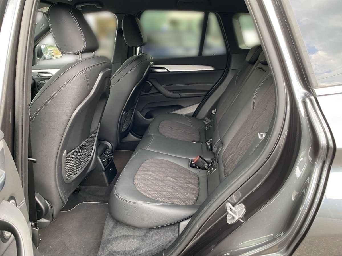 BMW X1 xDrive25e xLine - Samsaru's Car Outlet