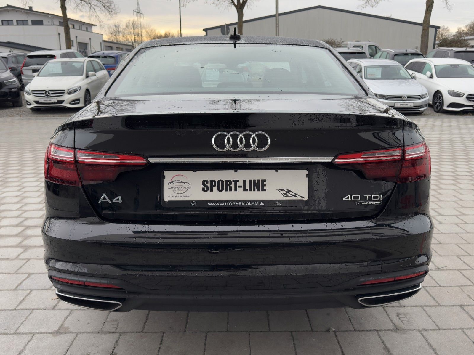 Audi A4 Lim. 40 TDI quattro S-Tr. - Samsaru's Car Outlet