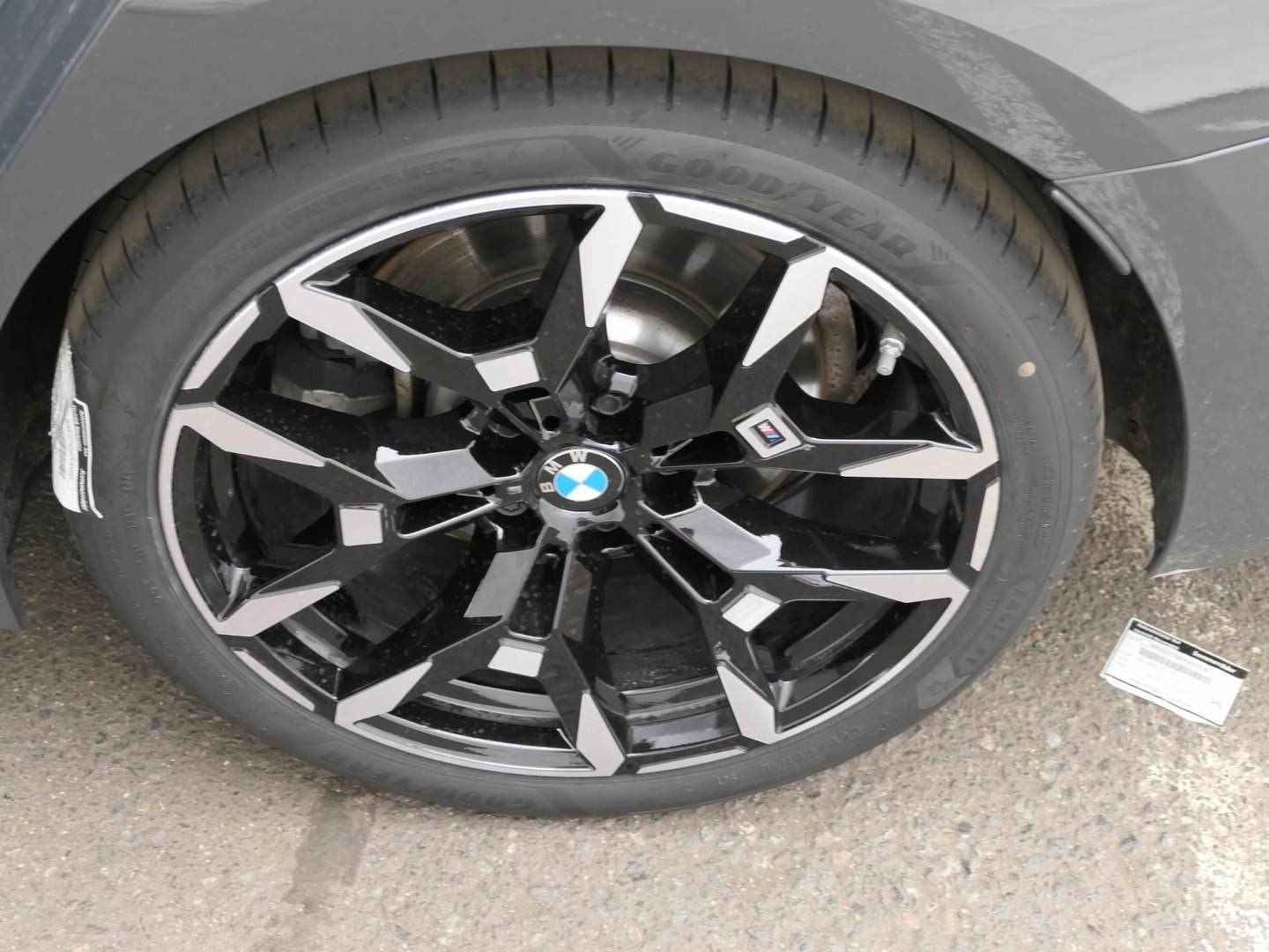 BMW 330i xDrive Tou M Sport AHK PANO ACC 360° AD-LED