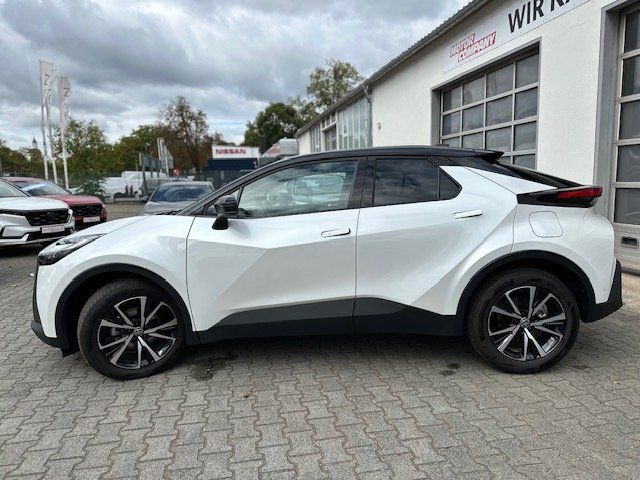 Toyota C-HR 2,0l Hybrid 4x2 Black&White