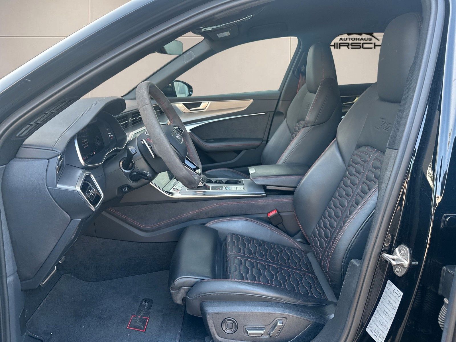 Audi RS6 Avant 4.0 TFSI quattro 22" Laser/B&O/Valcona