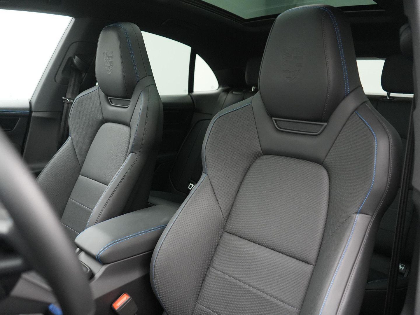 Porsche Macan 4
