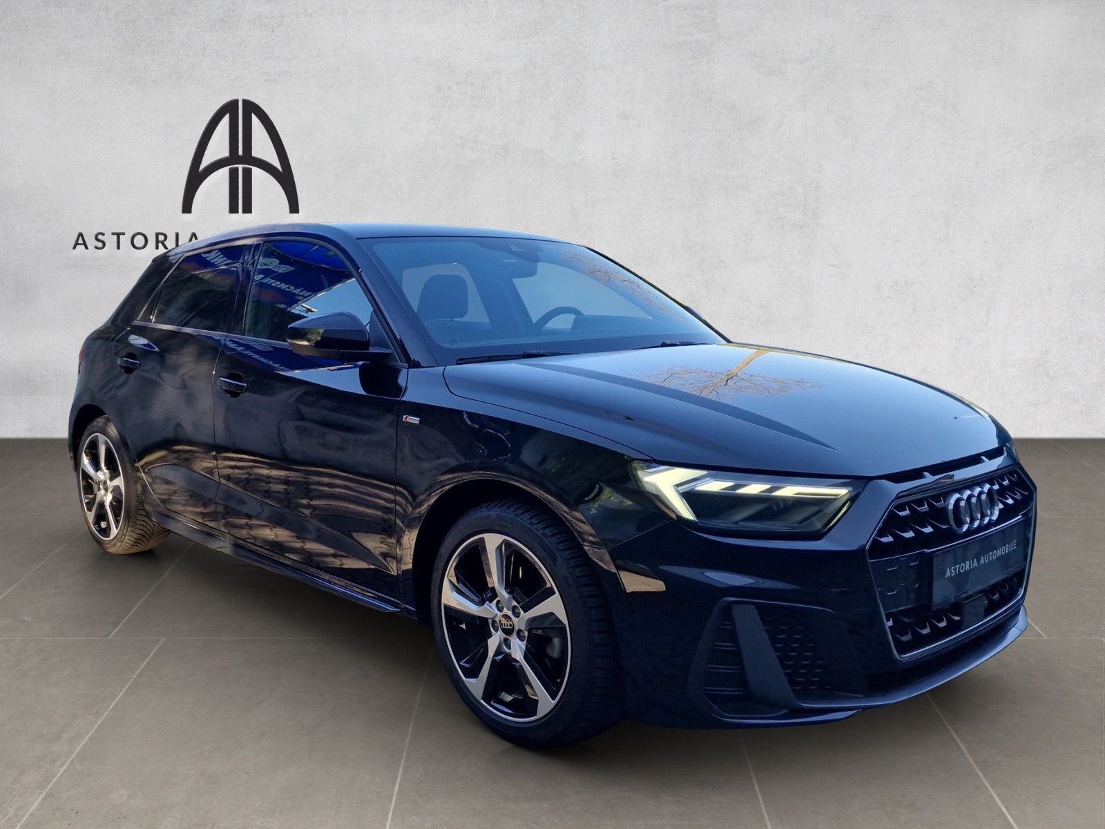 Audi A1 30 Sportback S-line - Samsaru's Car Outlet