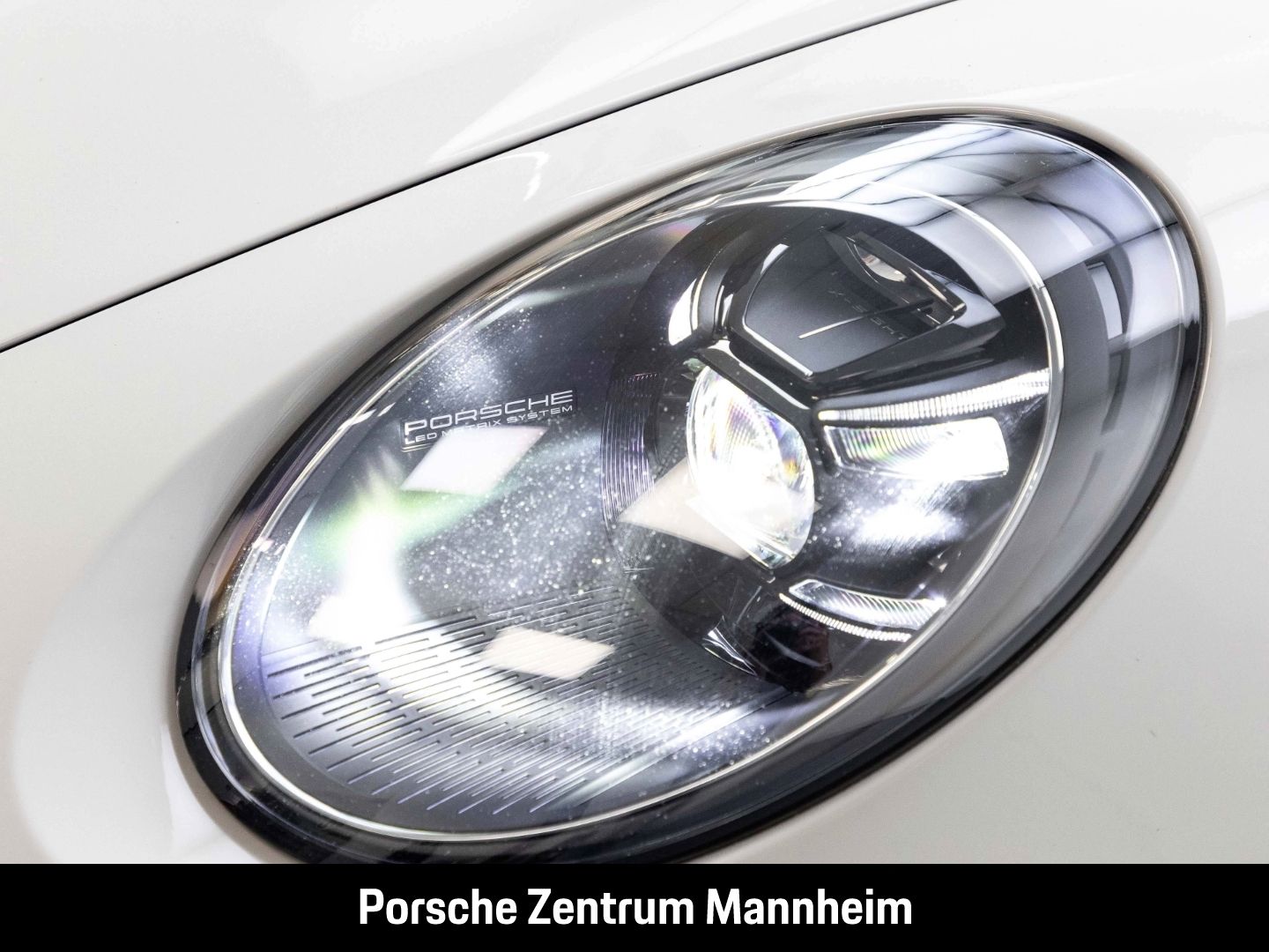 Porsche 992 911 Targa 4 GTS Matrix HA-Lenkung 18-Wege In