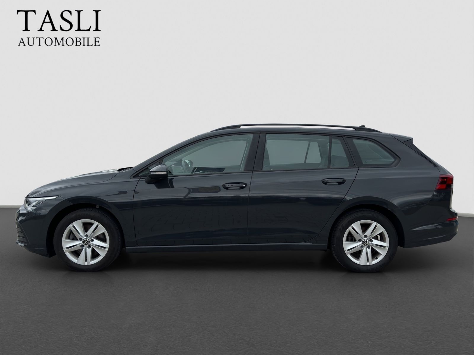 Volkswagen Golf VIII/8 Variant Life - Samsaru's Car Outlet