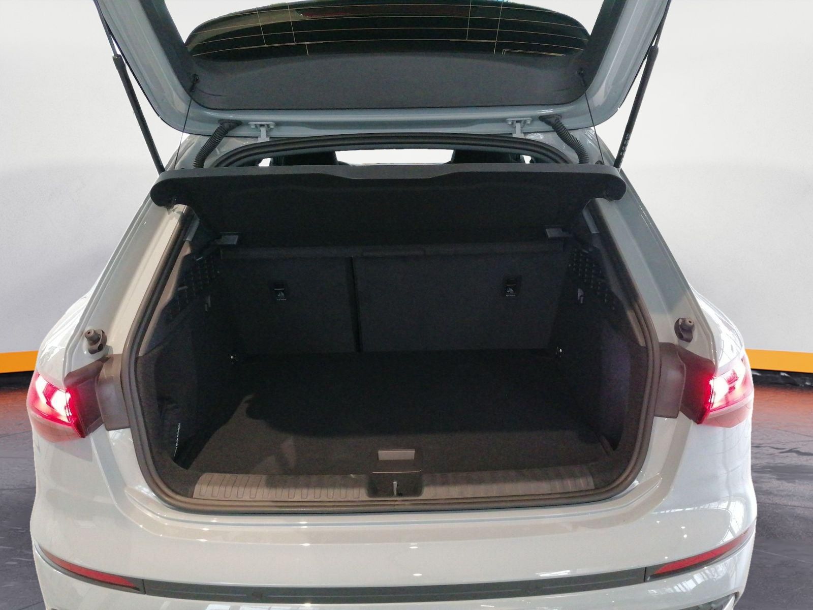 Audi A3 Sportback ADVANCED 35TDI - Samsaru's Car Outlet