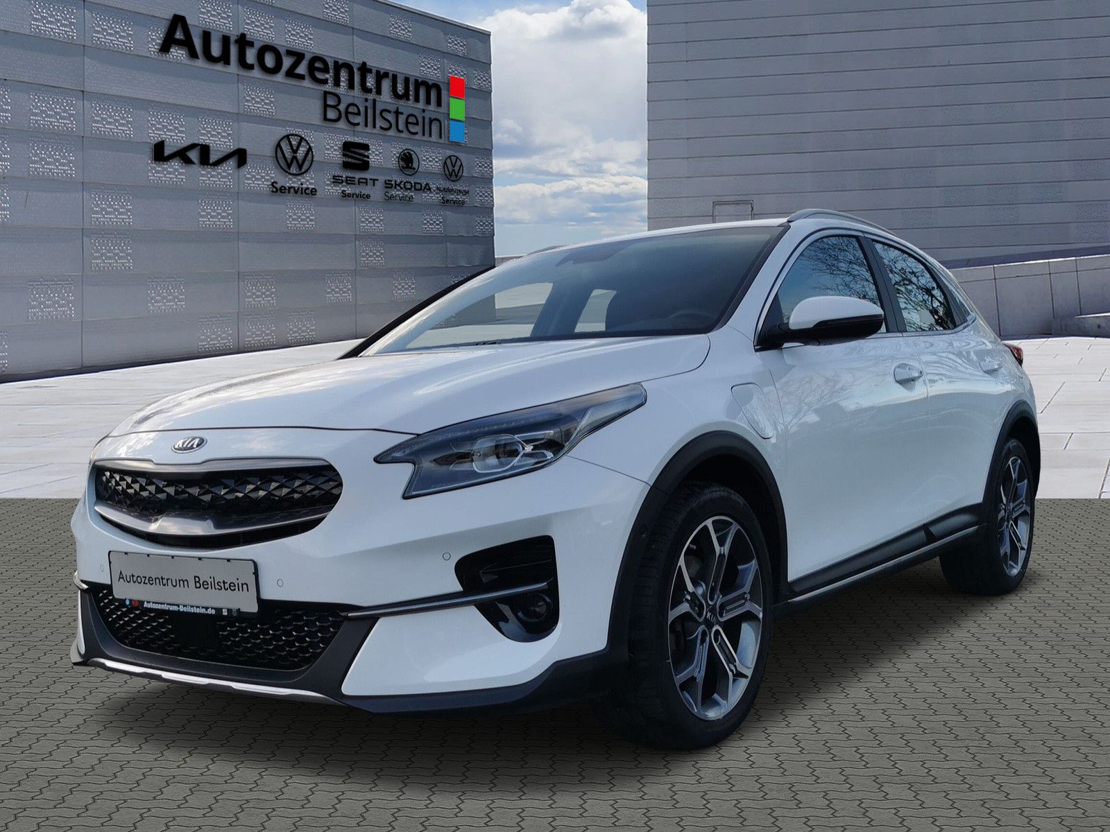 Kia XCeed 1.6 PHEV DCT Spirit - Samsaru's Car Outlet