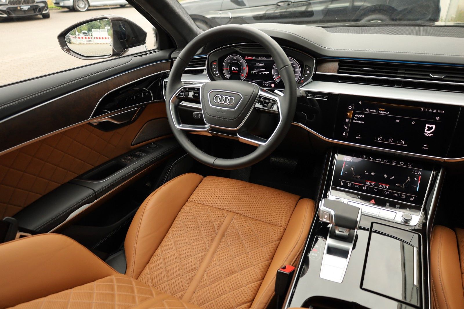 Audi A8 50 TDI Lang Exclusive - Samsaru's Car Outlet