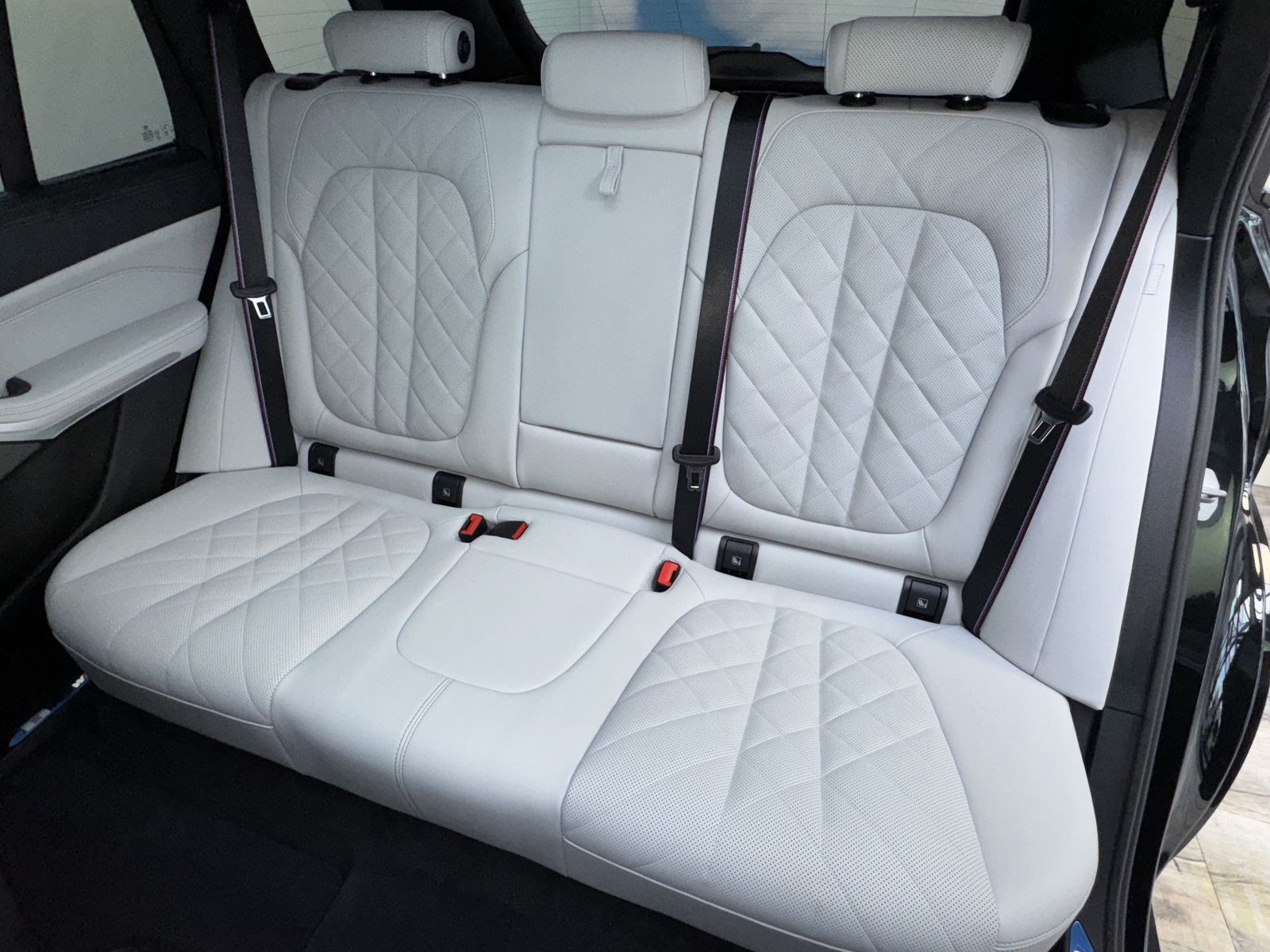 BMW X5 xDrive30d M Sport Pro Luftfeder Pano ACC 360°