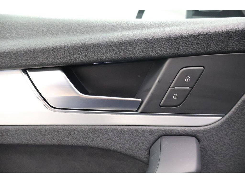 Audi Q5 Sportback 40 TDI quattro S line S tronic,Navi